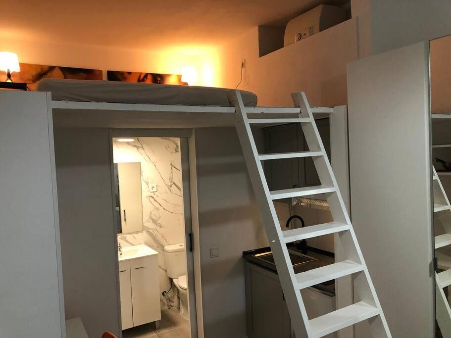 Pena De Francia Corrala En El Rastro De Madrid Apartment Екстериор снимка